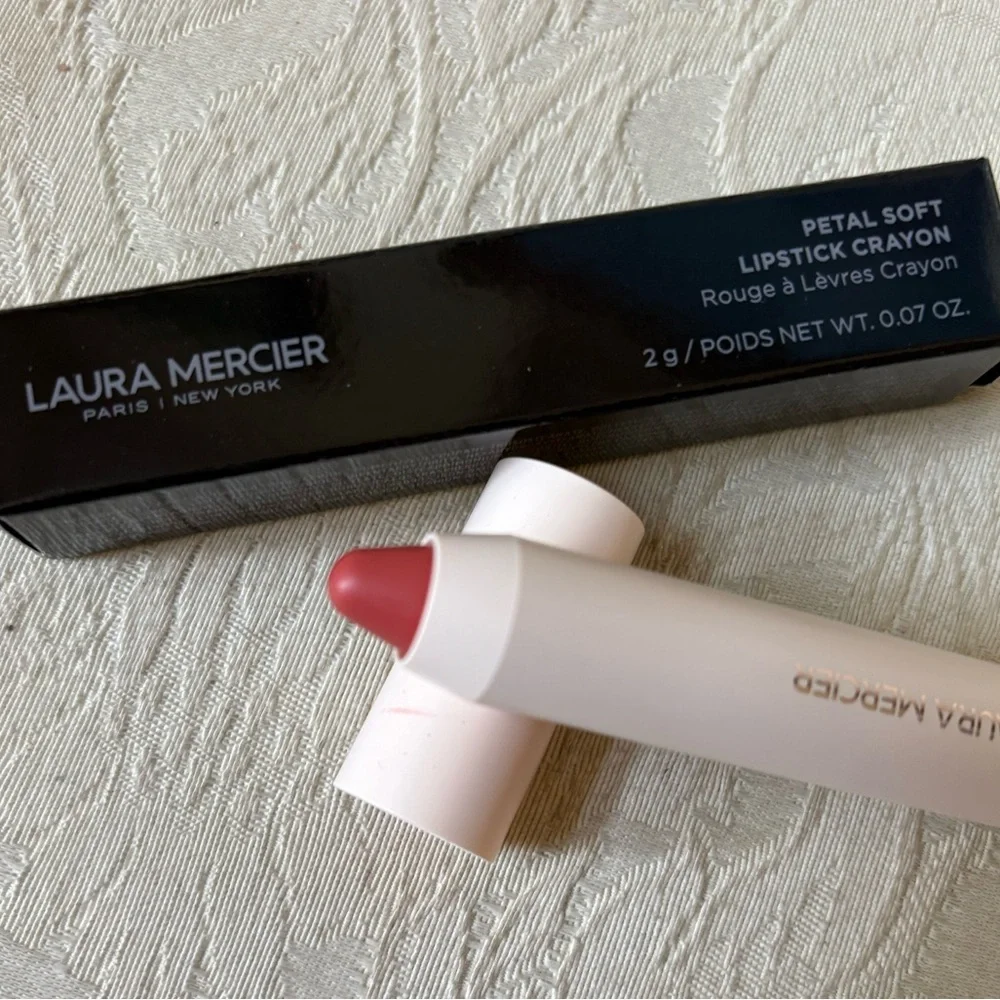 laura mercier Petal Soft Lipstick Lip Crayon in 323 Maia BNIB